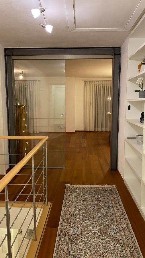 Fewo Luxus Wohnung Im Eigenen Ferienhaus, 120 Qm, Naehe Regensburg Mit Balkon, Terrasse & Garten, Gute Zuganbindung Laber Екстериор снимка