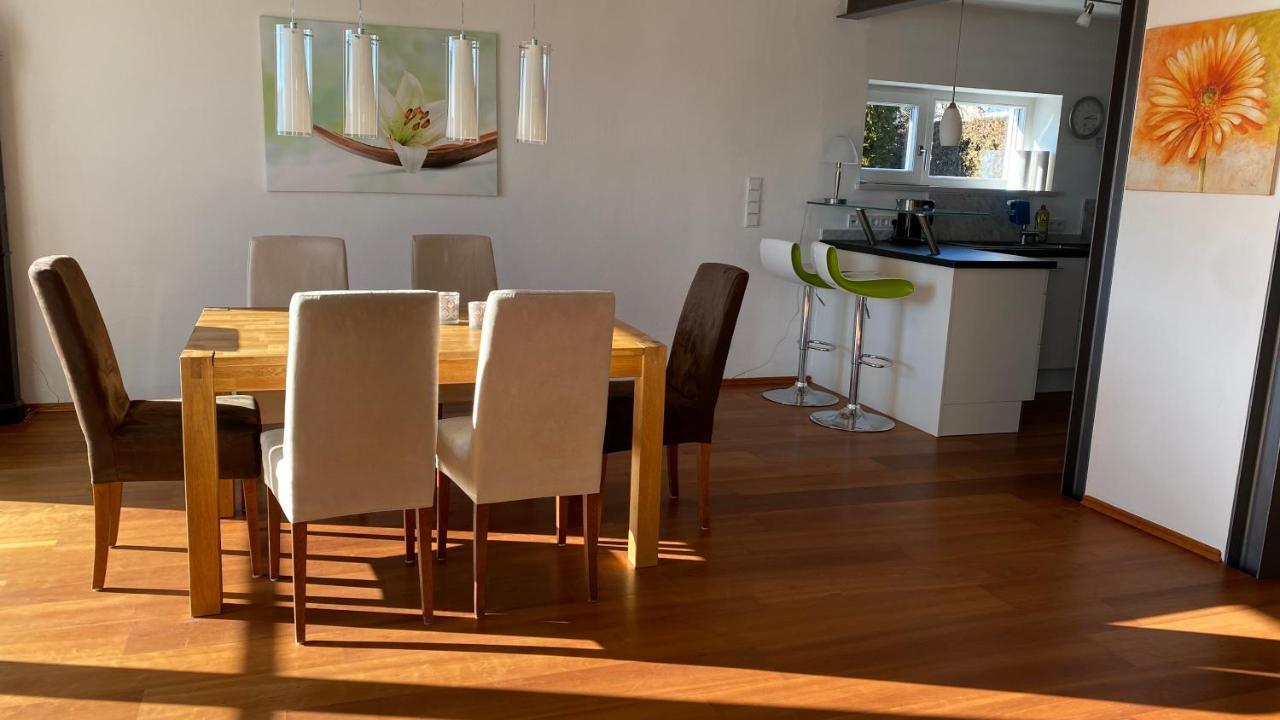 Fewo Luxus Wohnung Im Eigenen Ferienhaus, 120 Qm, Naehe Regensburg Mit Balkon, Terrasse & Garten, Gute Zuganbindung Laber Екстериор снимка