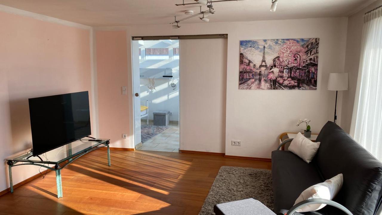 Fewo Luxus Wohnung Im Eigenen Ferienhaus, 120 Qm, Naehe Regensburg Mit Balkon, Terrasse & Garten, Gute Zuganbindung Laber Екстериор снимка